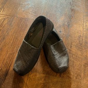 Silver/grey BOBs sz9